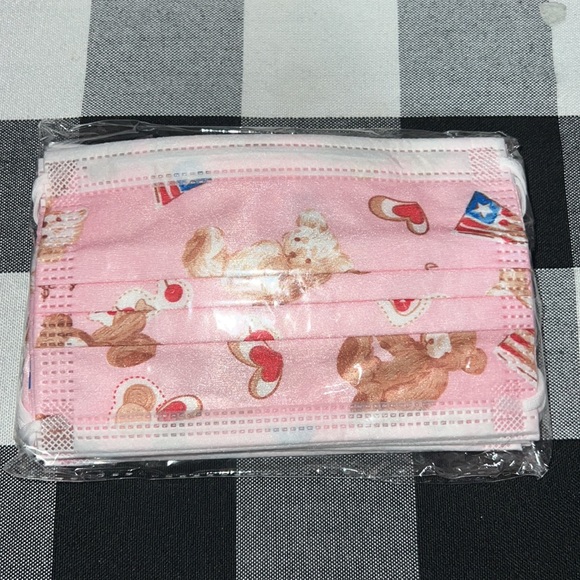 3 SEALED BAGS (10 in each bag) KID GIRL PINK DISPOSABLE MASKS - Picture 2 of 6